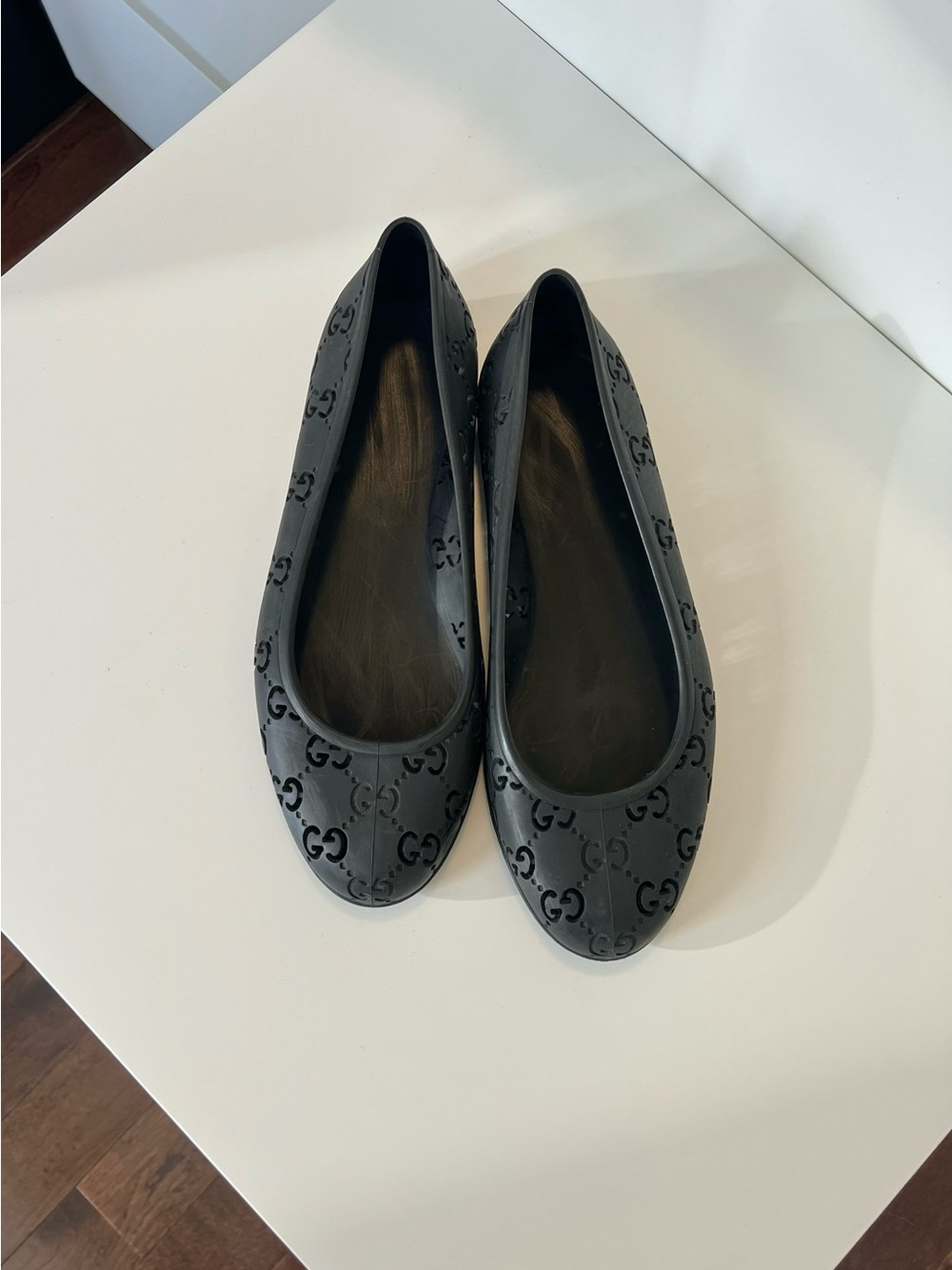GUCCI GG RUBBER BALLET FLATS – SIZE 6